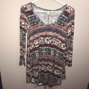Soft stretchy, patterned tunic